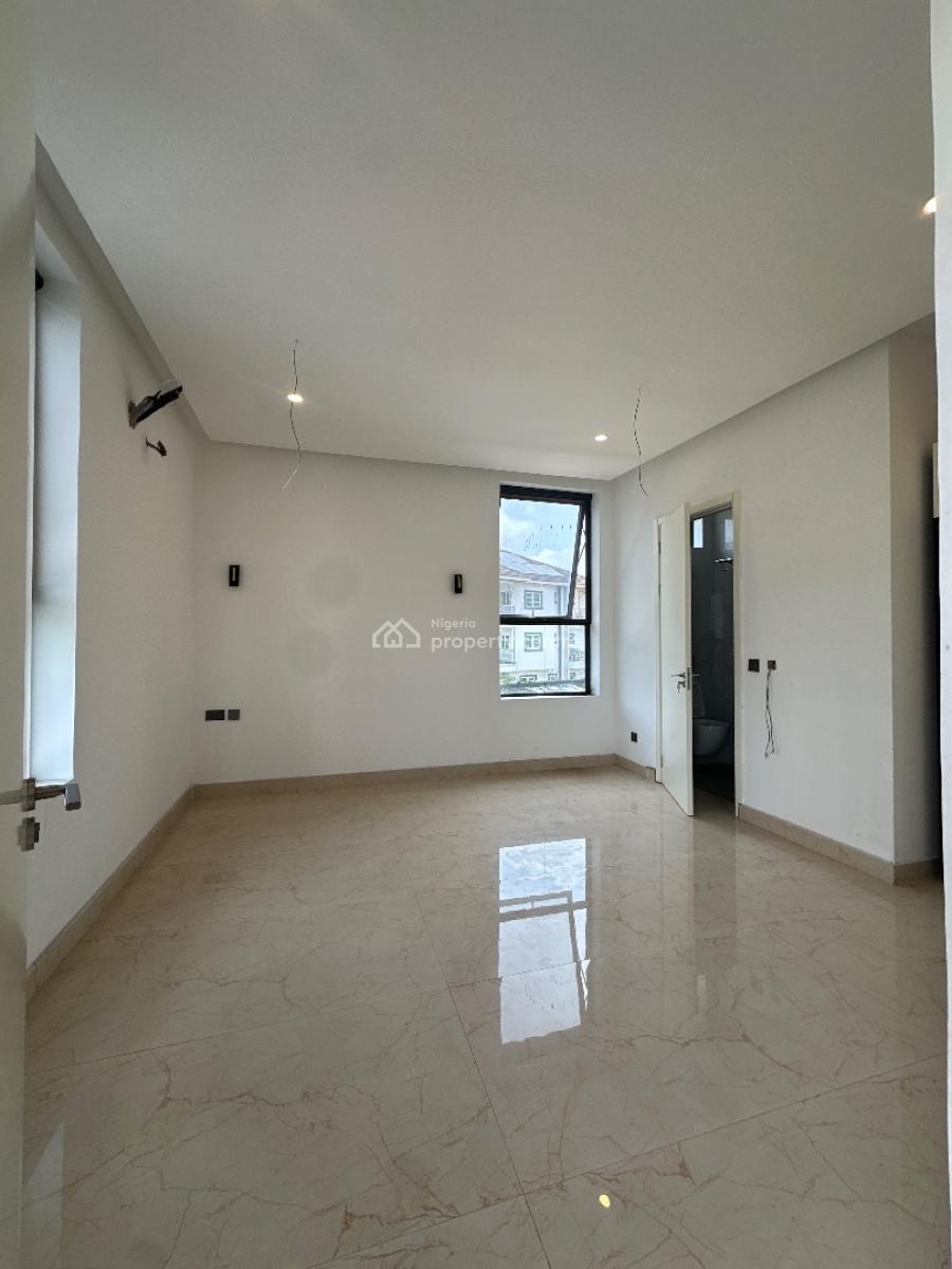 4bedrooms Maisonette with Bq and Swimming Pool and Gym, Lekki Phase 1, Lekki, Lagos, Terraced Duplex for Sale