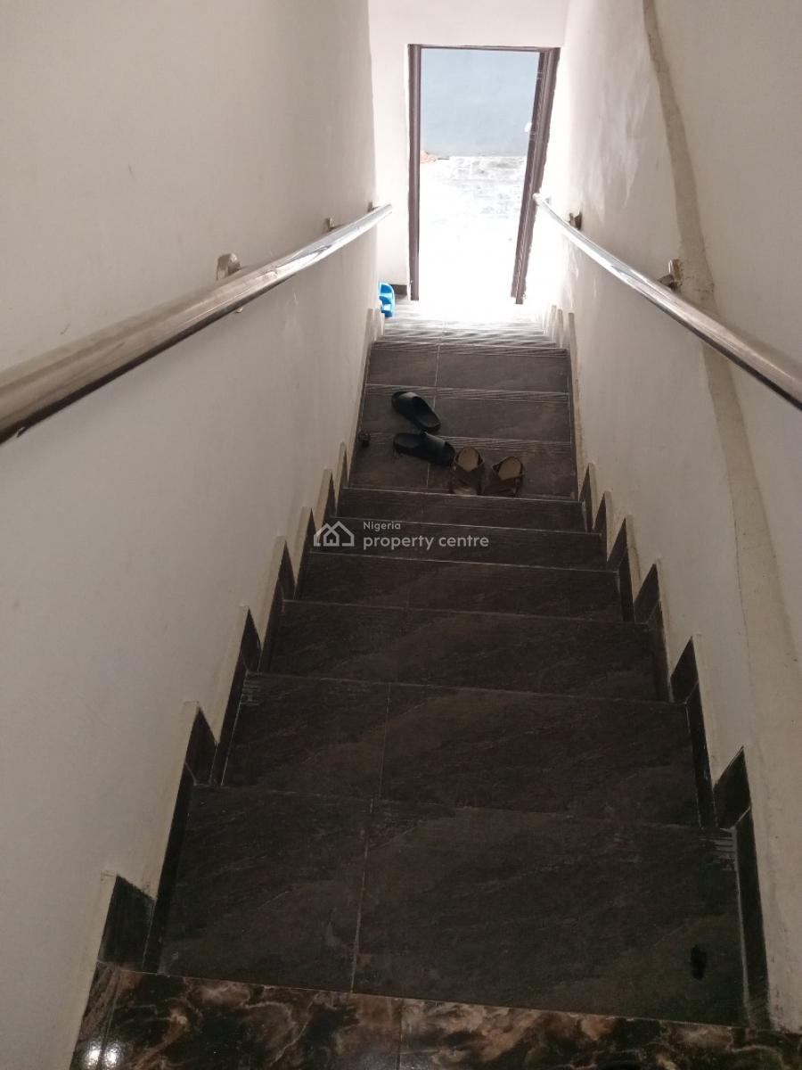 2bedroom Flat Upstairs, Ogombo, Ajah, Lagos, Flat / Apartment for Rent
