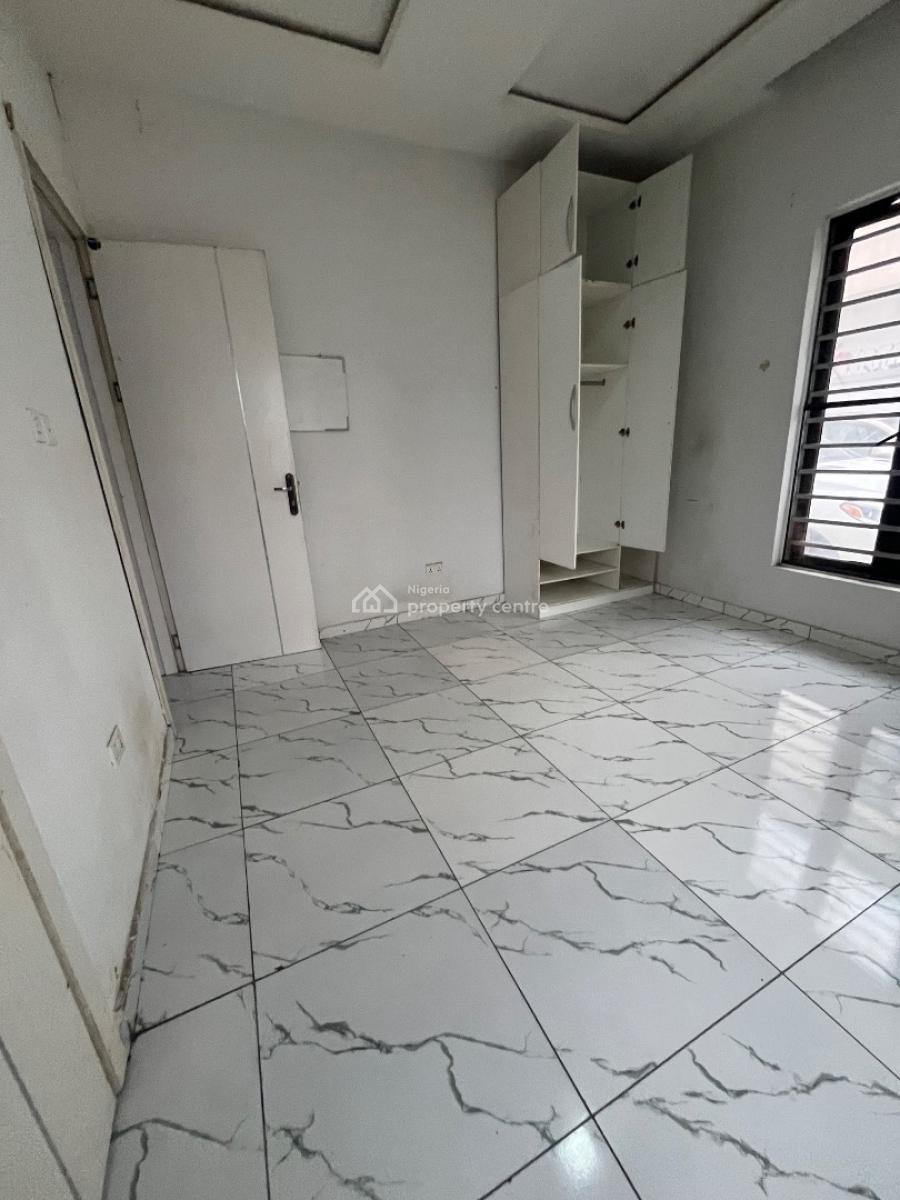 Luxury 2 Bedroom Apartment, Off Orchid Road, Lekki, Lagos, Flat / Apartment for Rent