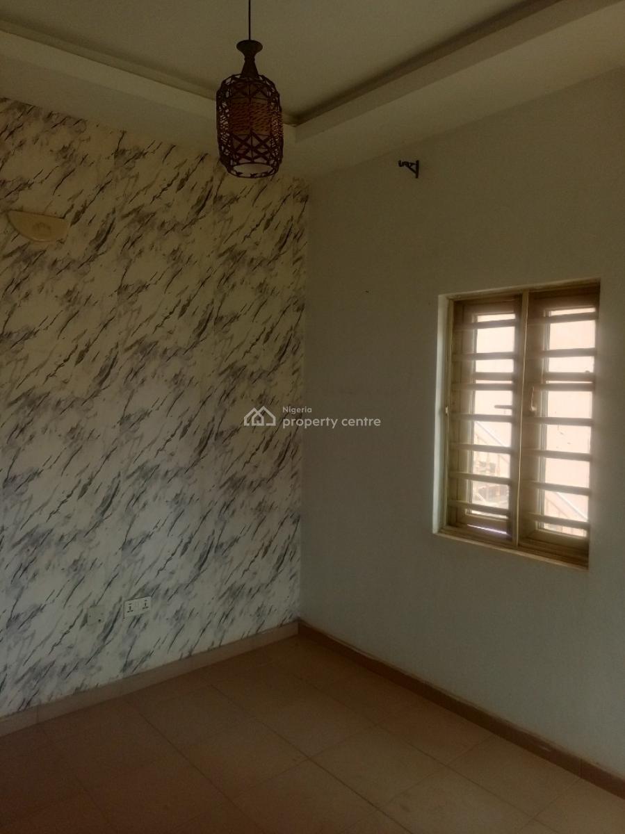 Millionaire Hangout Luxury Mini Flat Upstairs, Millionaire Hangout, Magboro, Ogun, Mini Flat (room and Parlour) for Rent