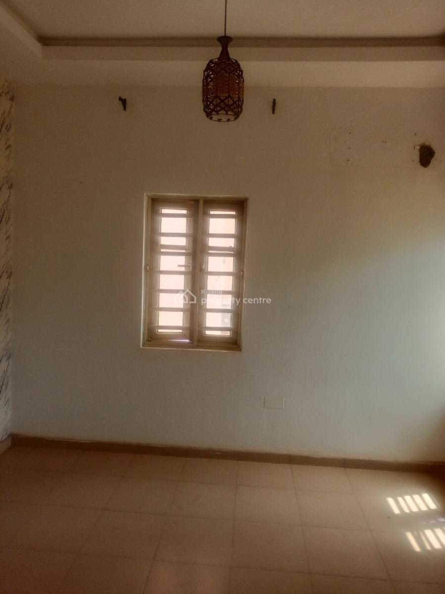 Millionaire Hangout Luxury Mini Flat Upstairs, Millionaire Hangout, Magboro, Ogun, Mini Flat (room and Parlour) for Rent
