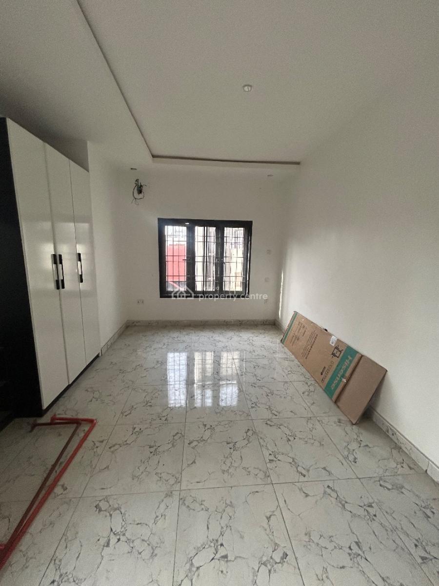 Well Maintained and Serviced 3 Bedroom Apartment, Orchid Road, Lekki, Lagos, Flat / Apartment for Rent