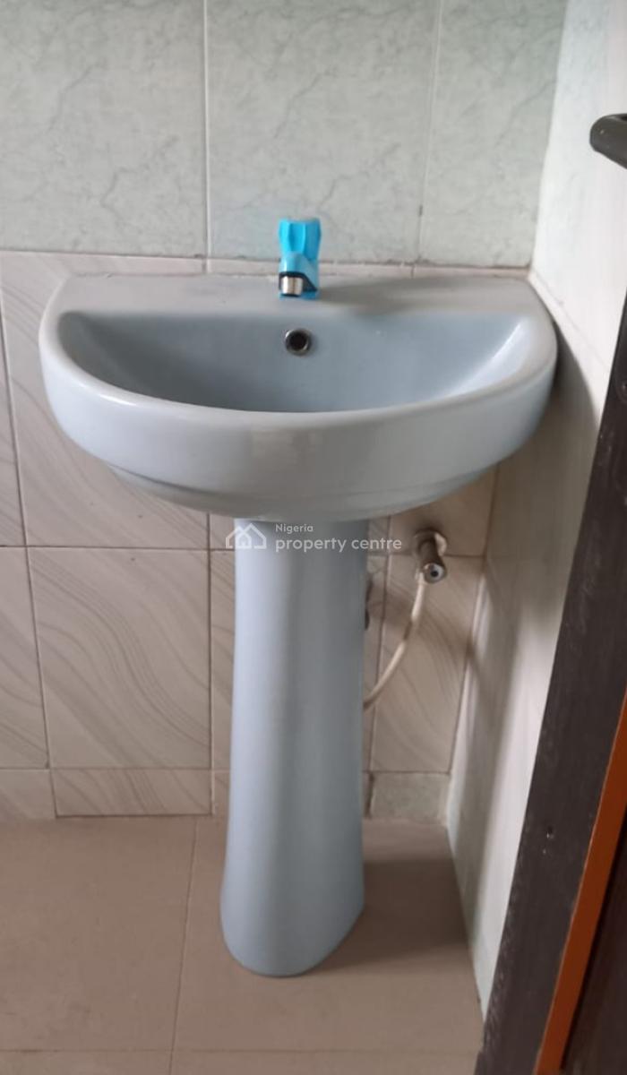 Lovely Big 3 Bedroom Flat (upstairs), Inside an Estate Environment Off Adeniyi Jones Avenue Ikeja, Adeniyi Jones, Ikeja, Lagos, Flat / Apartment for Rent