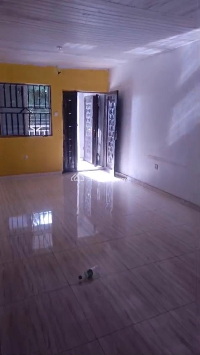 Well Maintained 2 Bedroom Flat with Wardrobe and Rooms En-suite, Shasha, By Airforce Base, Akowonjo, Alimosho, Lagos, Flat / Apartment for Rent