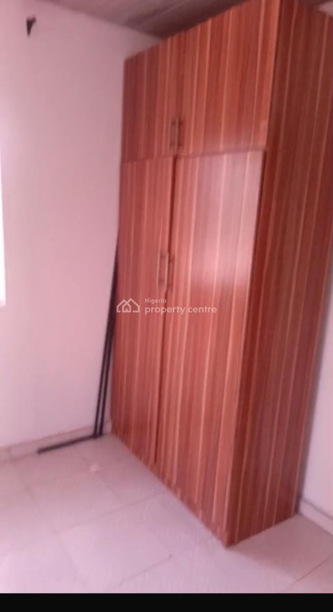 Well Maintained 2 Bedroom Flat with Wardrobe and Rooms En-suite, Shasha, By Airforce Base, Akowonjo, Alimosho, Lagos, Flat / Apartment for Rent