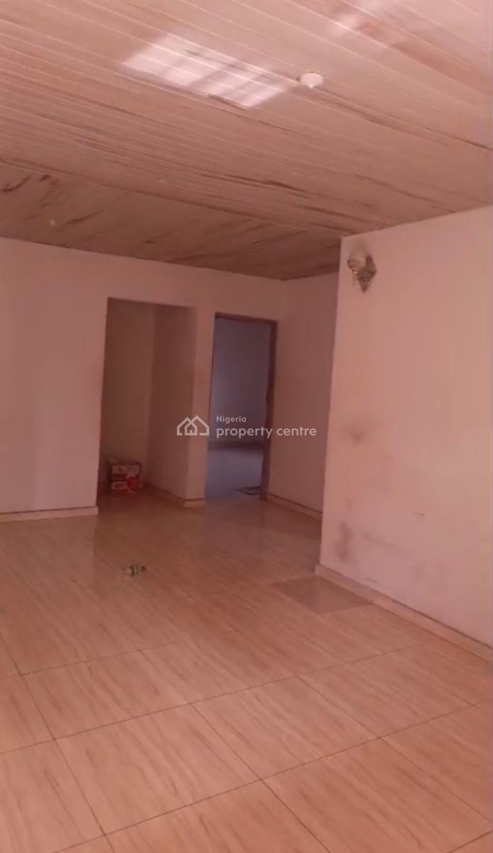 Well Maintained 2 Bedroom Flat with Wardrobe and Rooms En-suite, Shasha, By Airforce Base, Akowonjo, Alimosho, Lagos, Flat / Apartment for Rent