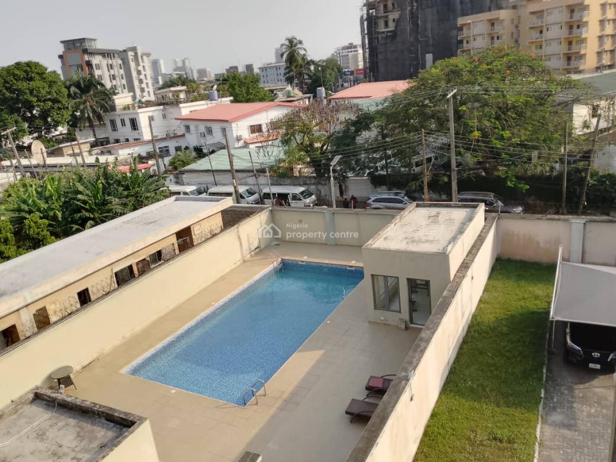Well-maintained 3-bedroom Luxury Flat with 1-room Servants Quarters., South West Ikoyi, Old Ikoyi, Ikoyi, Lagos, Flat / Apartment for Sale