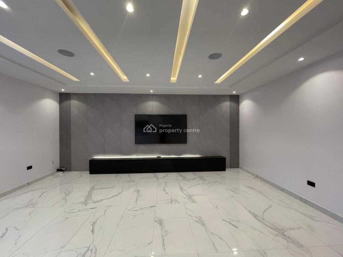 Newly Built Fully Serviced 3 Bedroom Apartment + Bq, Lekki Phase 1, Lekki, Lagos, Block of Flats for Sale