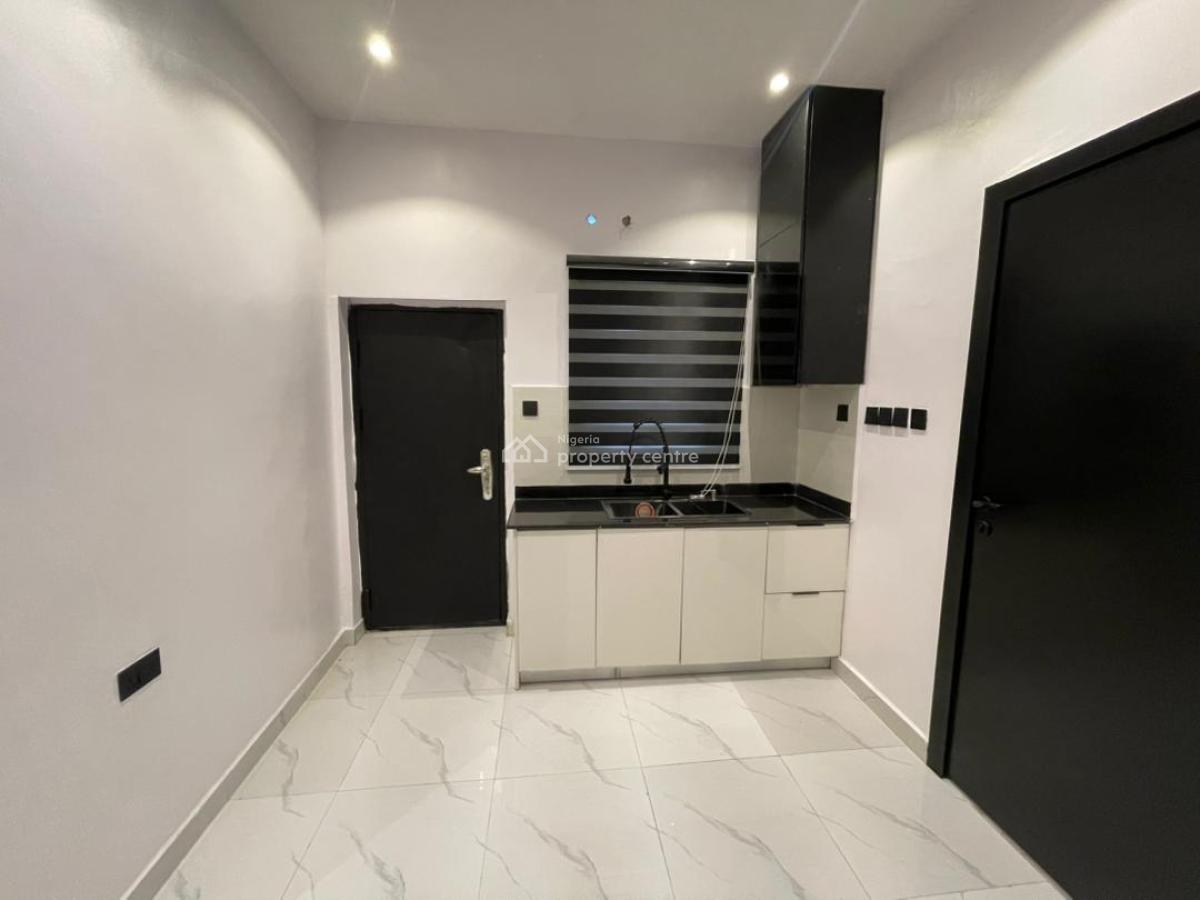Newly Built Fully Serviced 3 Bedroom Apartment + Bq, Lekki Phase 1, Lekki, Lagos, Block of Flats for Sale