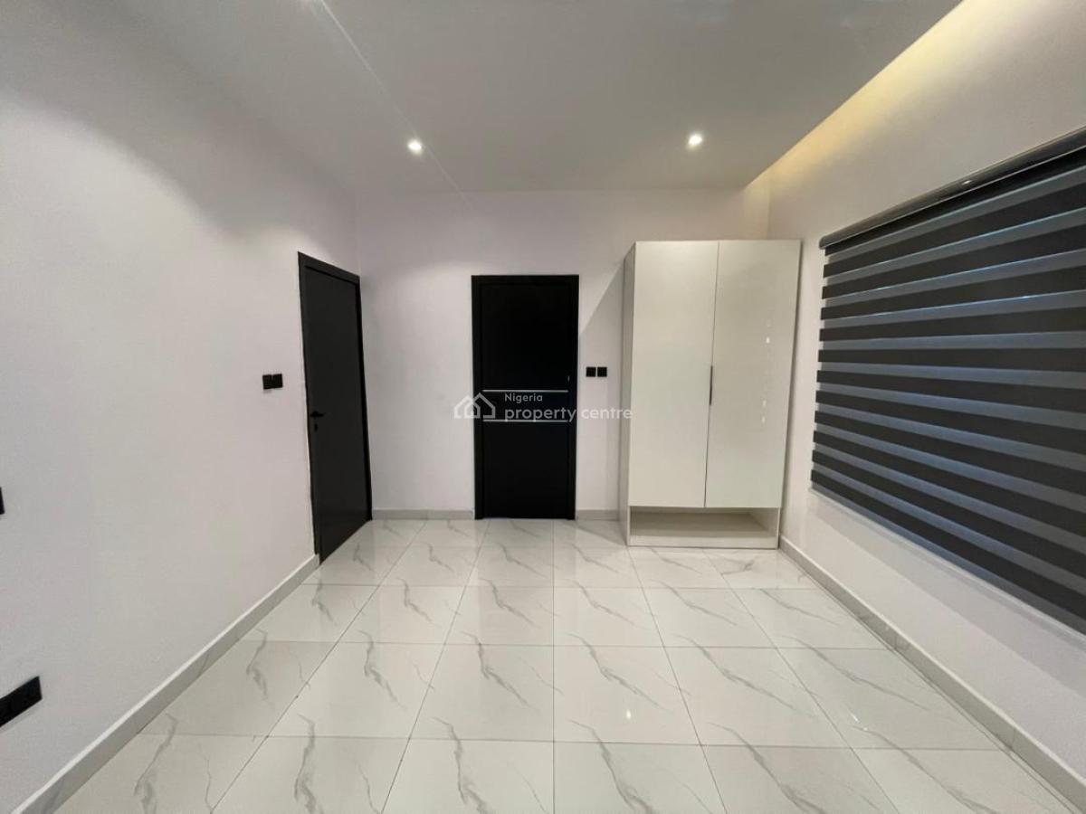 Newly Built Fully Serviced 3 Bedroom Apartment + Bq, Lekki Phase 1, Lekki, Lagos, Block of Flats for Sale