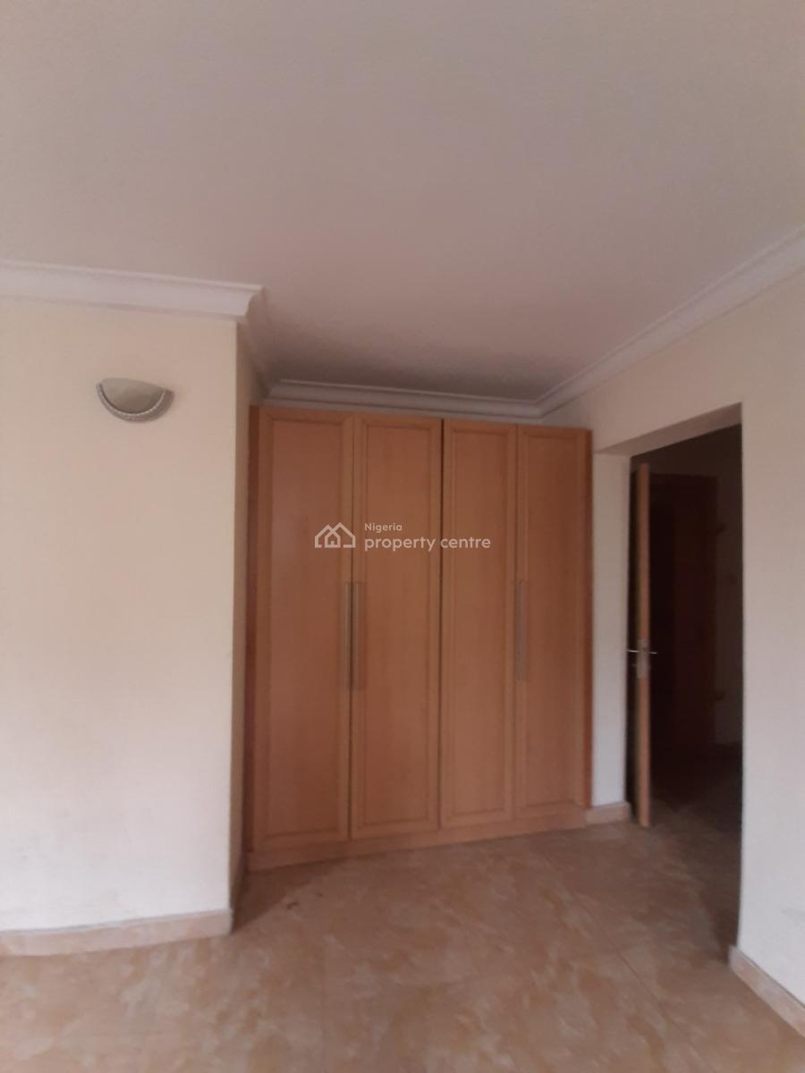 Serviced 3 Bedroom En-suite Flat with Fitted Kitchen, Air Conditioners, Lekki Phase 1, Lekki, Lagos, Flat / Apartment for Rent