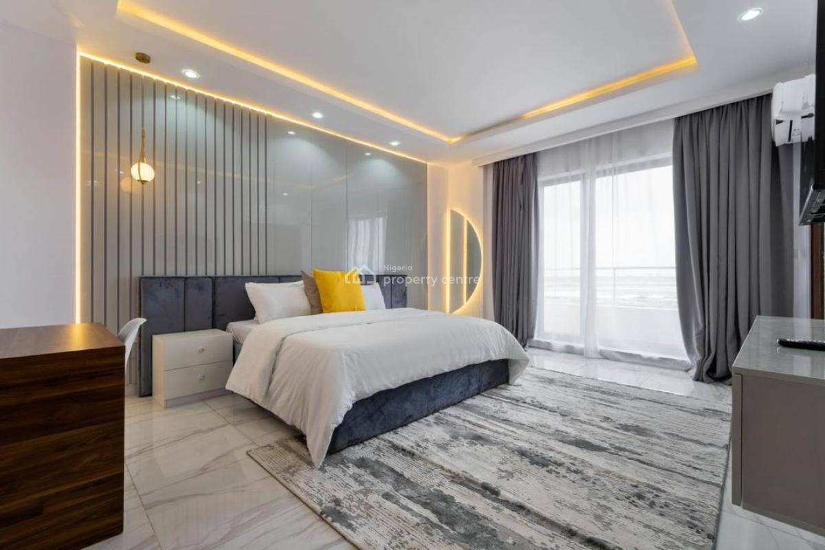 Luxe 2 Bedrooms Apartment with Swimming Pool, Periwinkle Estate, Lekki Phase 1, Lekki, Lagos, Flat / Apartment Short Let