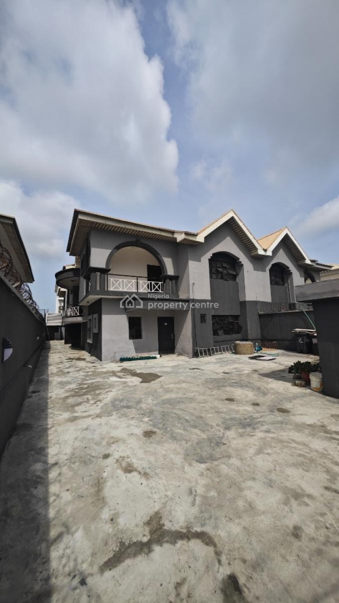 Self Serviced Mini Flat, Off Admiralty Way, Lekki Phase 1, Lekki, Lagos, Mini Flat (room and Parlour) for Rent