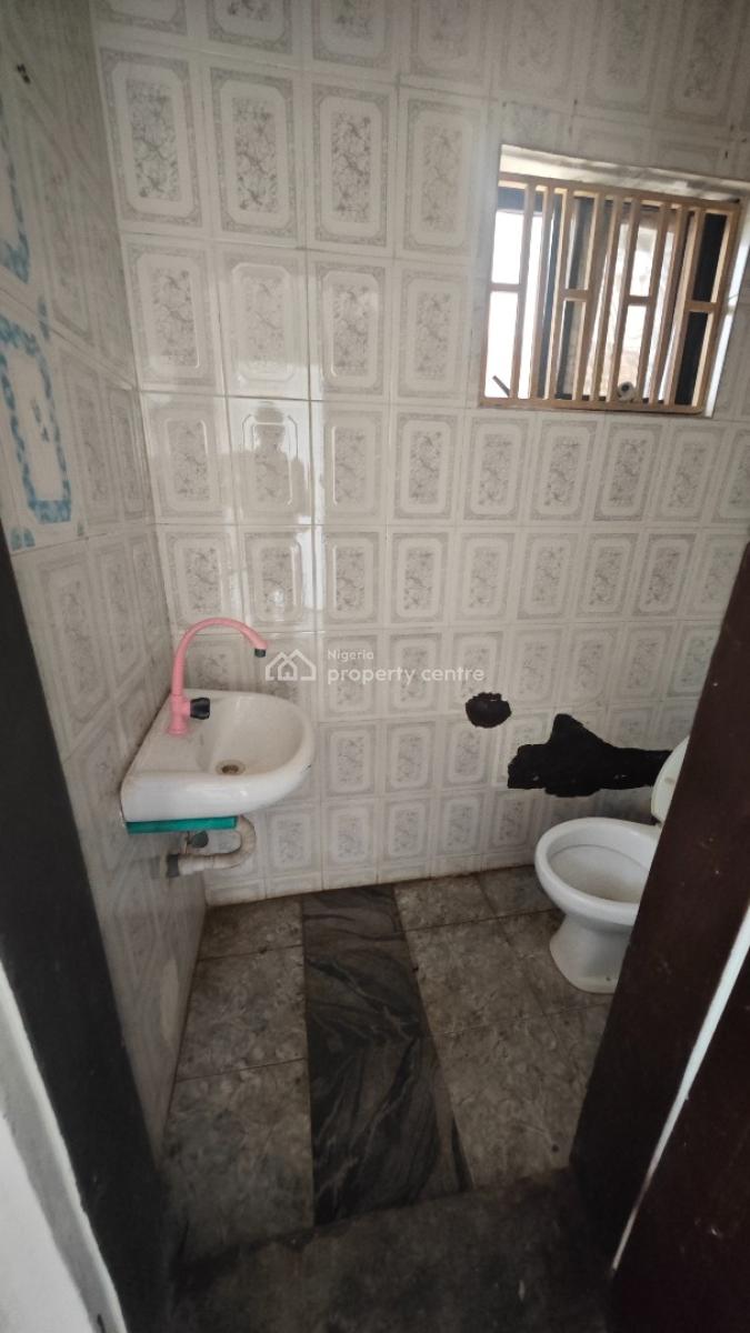 Self Serviced Mini Flat, Off Admiralty Way, Lekki Phase 1, Lekki, Lagos, Mini Flat (room and Parlour) for Rent