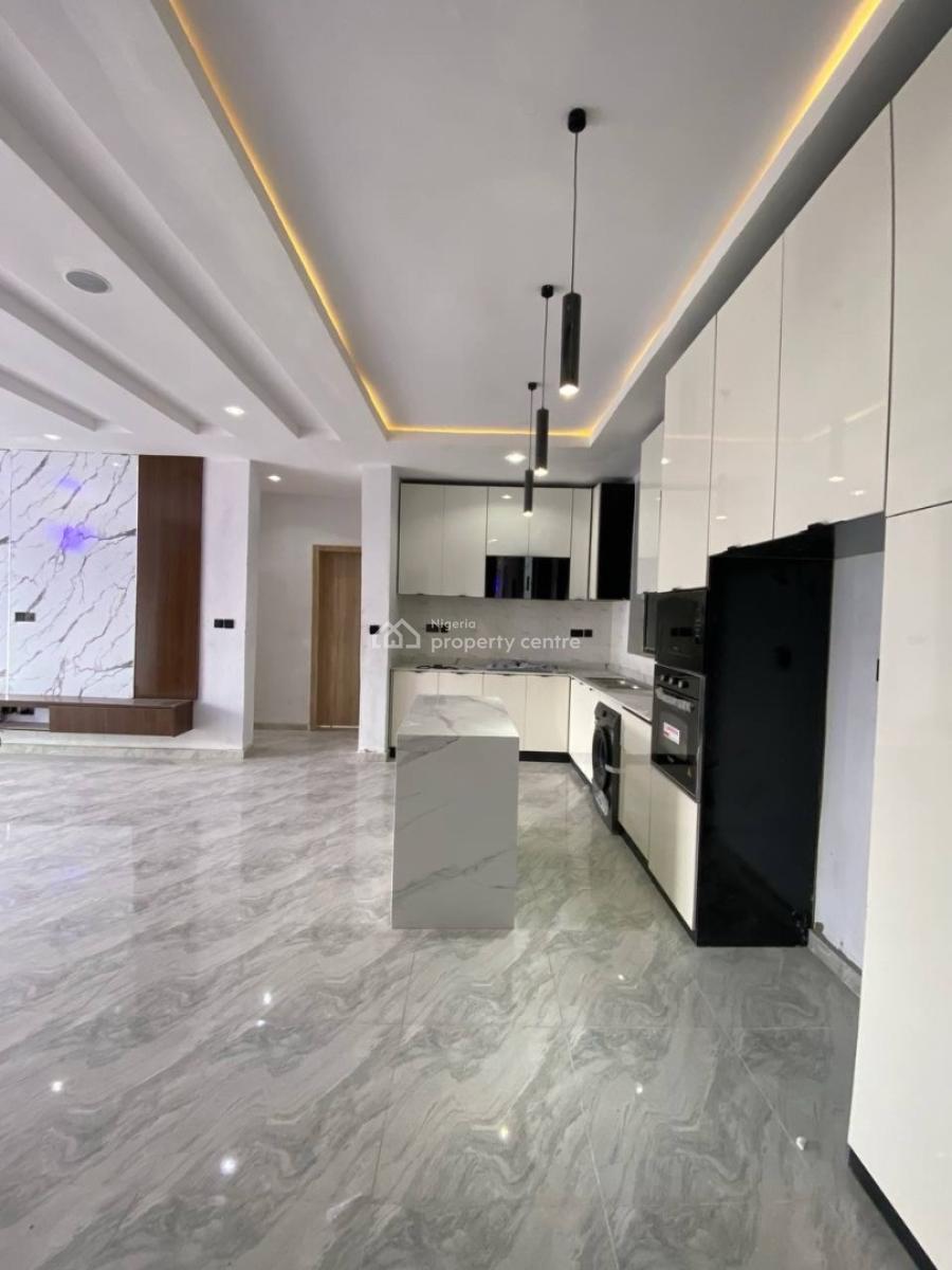 2 Bedroom Apartment, Ikota, Lekki, Lagos, Block of Flats for Sale