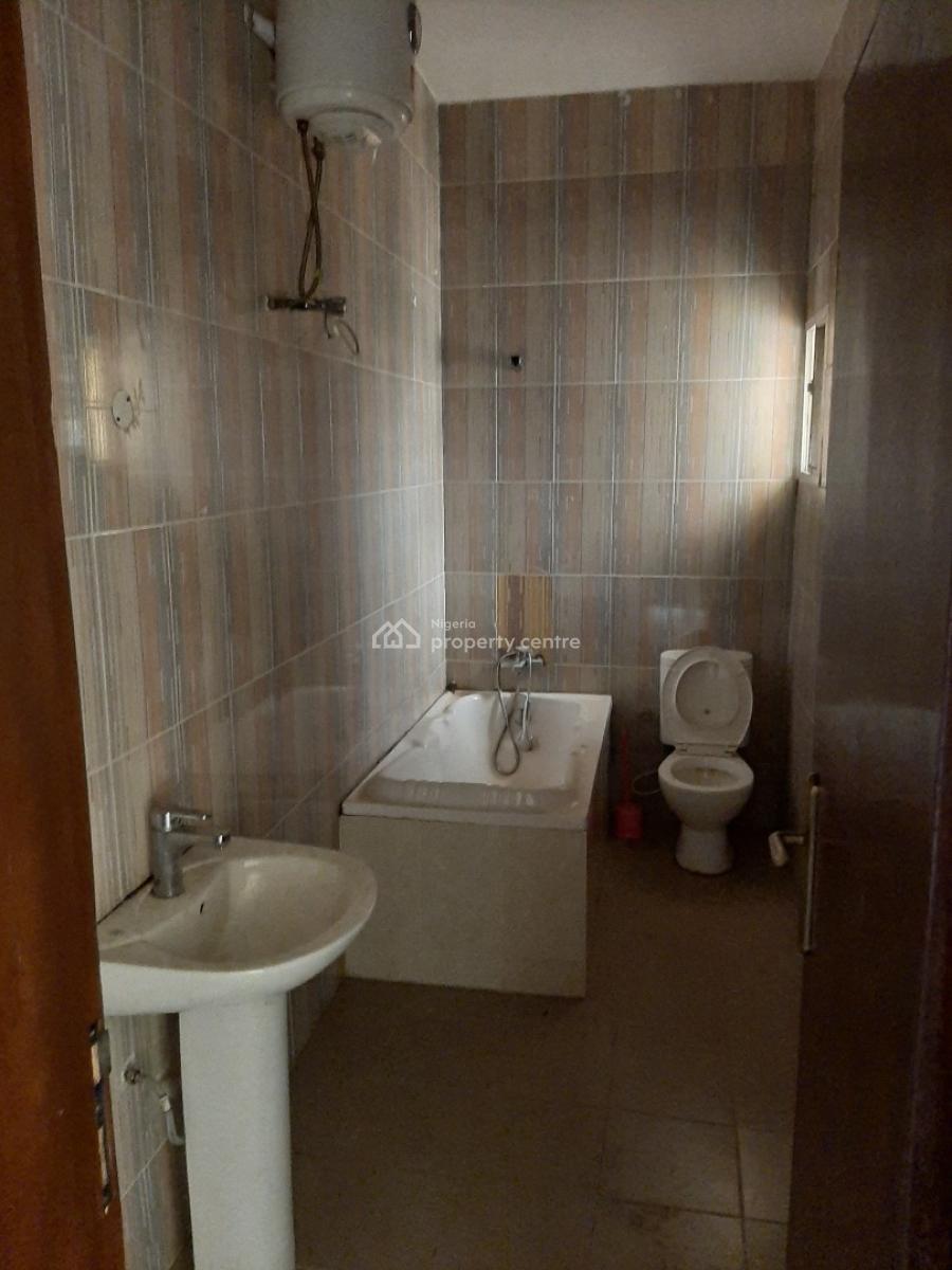 Serviced 3 Bedroom En-suite Flat with an Enclosed Fitted Kitchen/pantr, Ikate Elegushi, Lekki, Lagos, Flat / Apartment for Rent