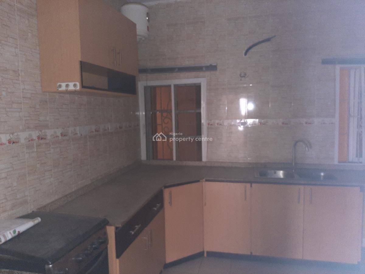 Serviced 3 Bedroom En-suite Flat with an Enclosed Fitted Kitchen/pantr, Ikate Elegushi, Lekki, Lagos, Flat / Apartment for Rent