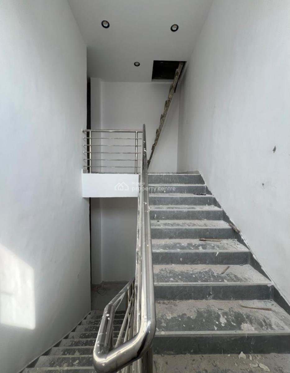 2 Bedroom Apartment, Ologolo, Lekki, Lagos, Block of Flats for Sale