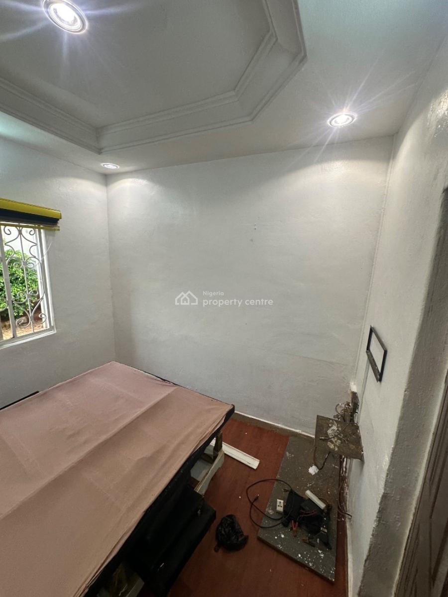 a Standard Room Self Contain Apartment in a Decent Location, 4th Avenue, Gwarinpa, Abuja, Self Contain (single Rooms) for Rent