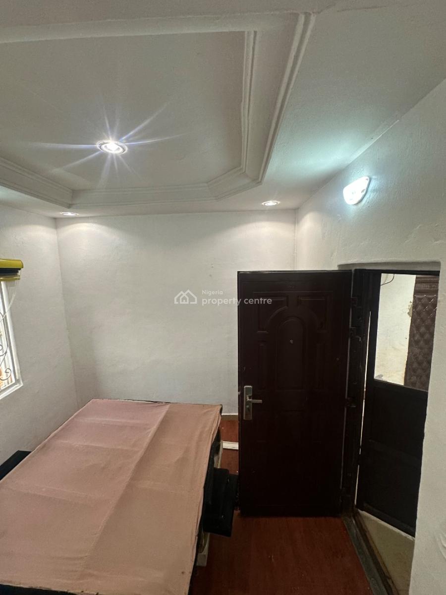 a Standard Room Self Contain Apartment in a Decent Location, 4th Avenue, Gwarinpa, Abuja, Self Contain (single Rooms) for Rent