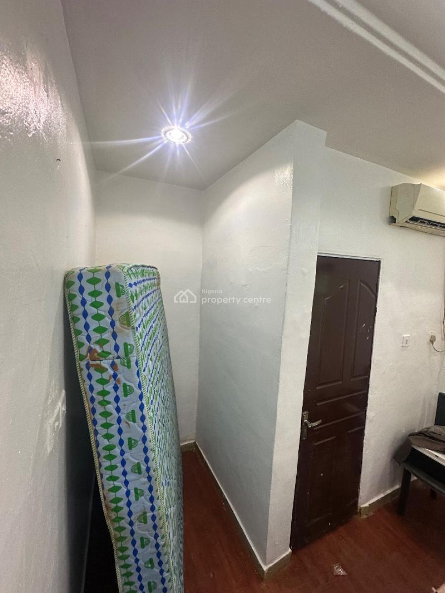 a Standard Room Self Contain Apartment in a Decent Location, 4th Avenue, Gwarinpa, Abuja, Self Contain (single Rooms) for Rent