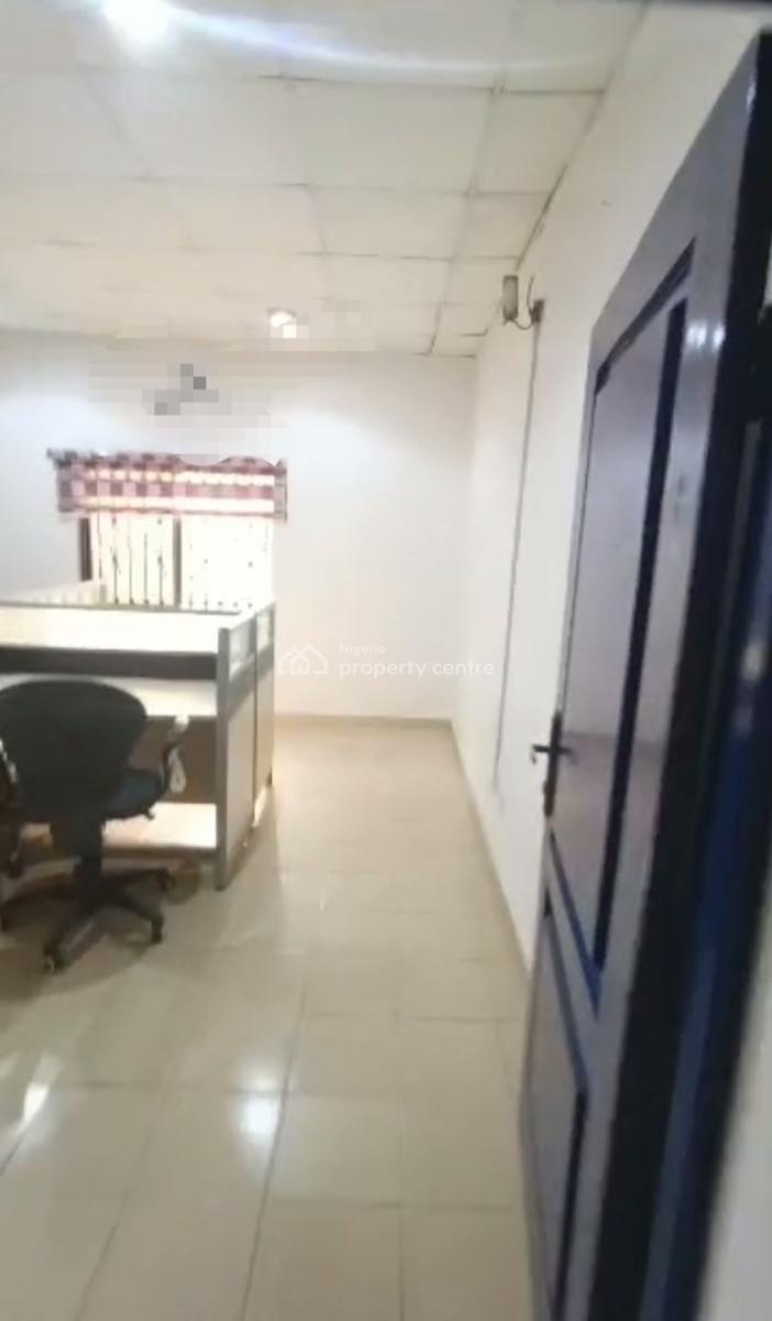 One Room Corporate Office Space Ensuite, Ikota Villa Estate, Ikota, Lekki, Lagos, Office Space for Rent