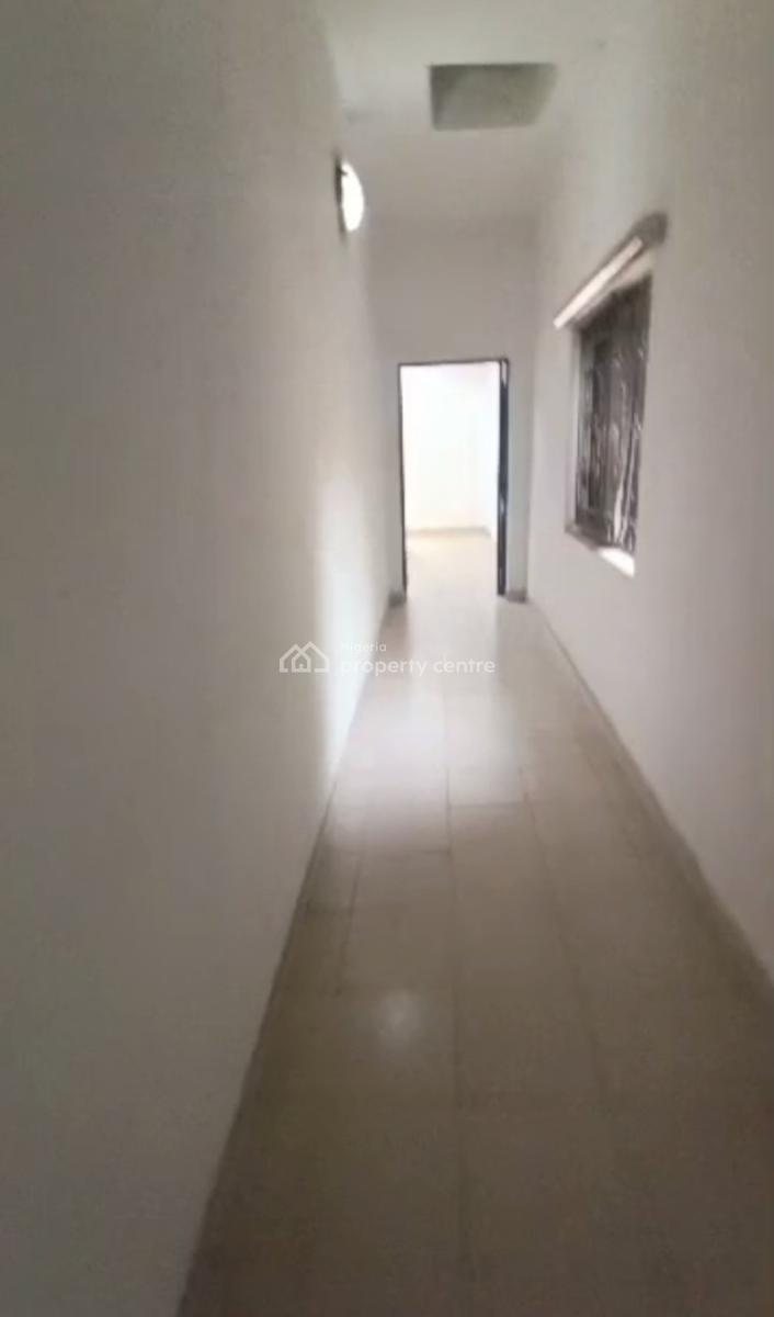 One Room Corporate Office Space Ensuite, Ikota Villa Estate, Ikota, Lekki, Lagos, Office Space for Rent