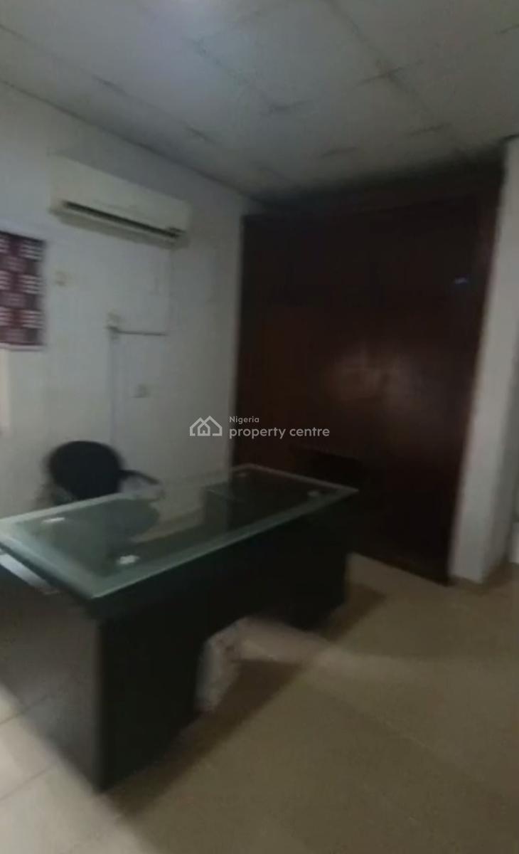 One Room Corporate Office Space Ensuite, Ikota Villa Estate, Ikota, Lekki, Lagos, Office Space for Rent