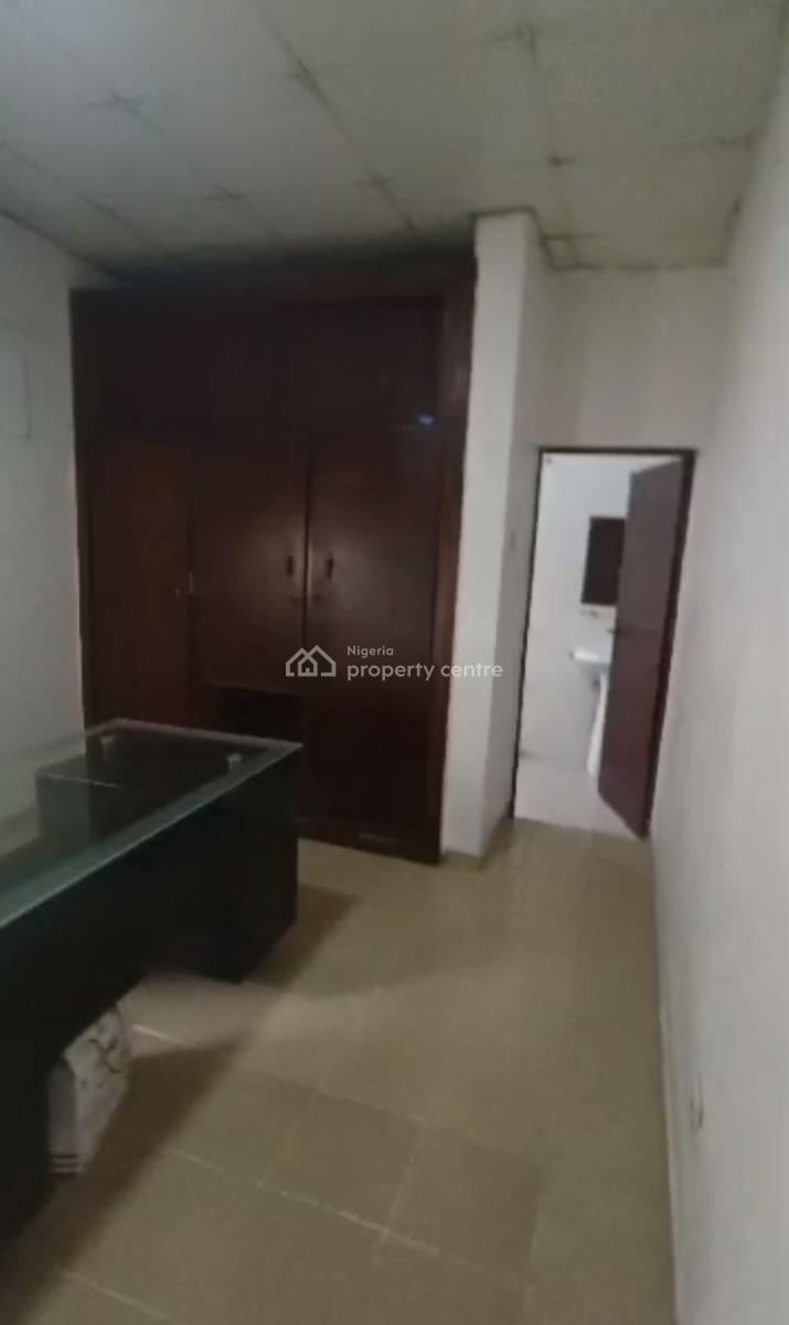 One Room Corporate Office Space Ensuite, Ikota Villa Estate, Ikota, Lekki, Lagos, Office Space for Rent