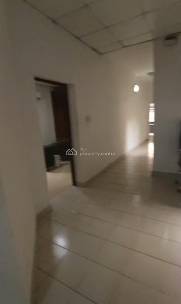 One Room Corporate Office Space Ensuite, Ikota Villa Estate, Ikota, Lekki, Lagos, Office Space for Rent