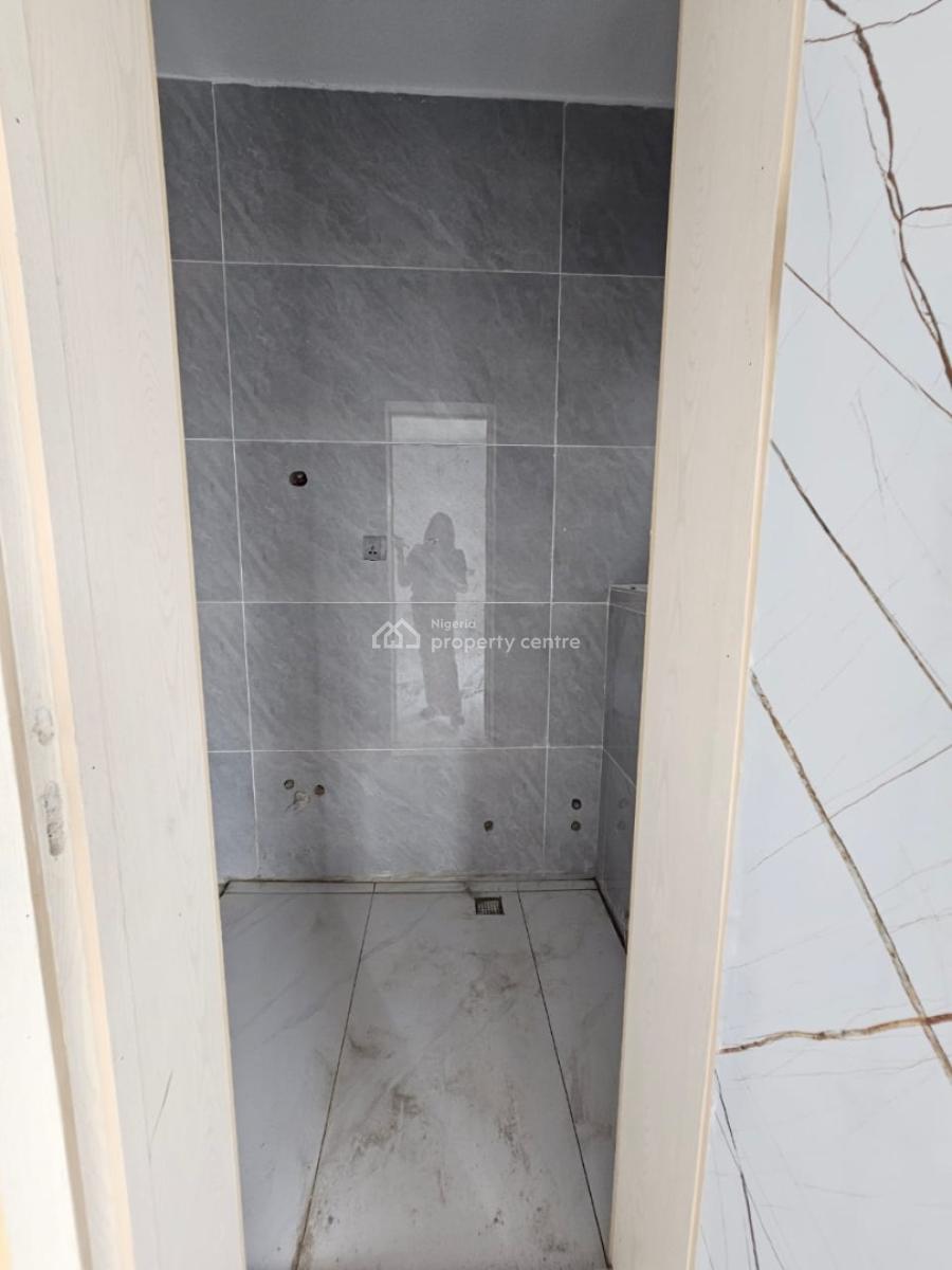 3 Bedroom Apartment with Bq Newly Built Tastefully Decorated, Maryland, Lagos, Flat / Apartment for Sale