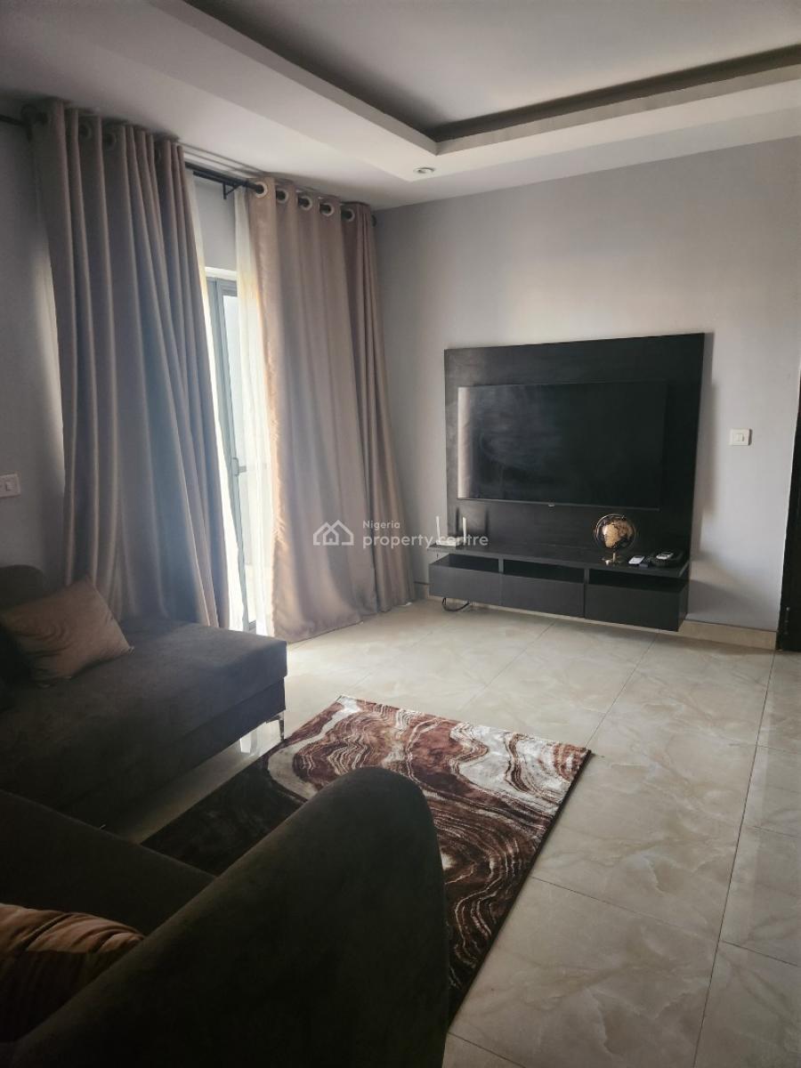 Luxury 2bedroom Flat, Behind Panti Police Station, Yaba, Lagos, Flat / Apartment for Rent