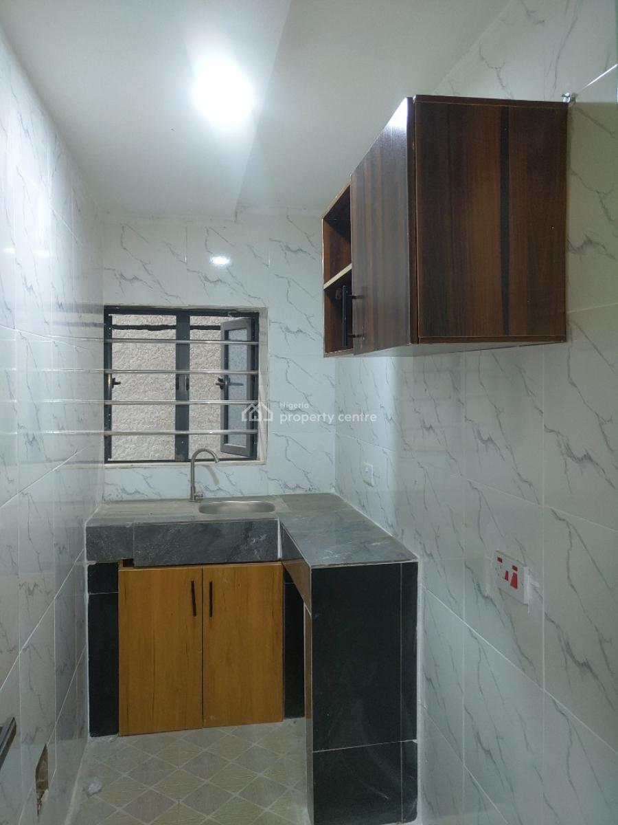1 Bedroom, Olowora, Omole Phase 2, Ikeja, Lagos, Self Contain (single Rooms) for Rent