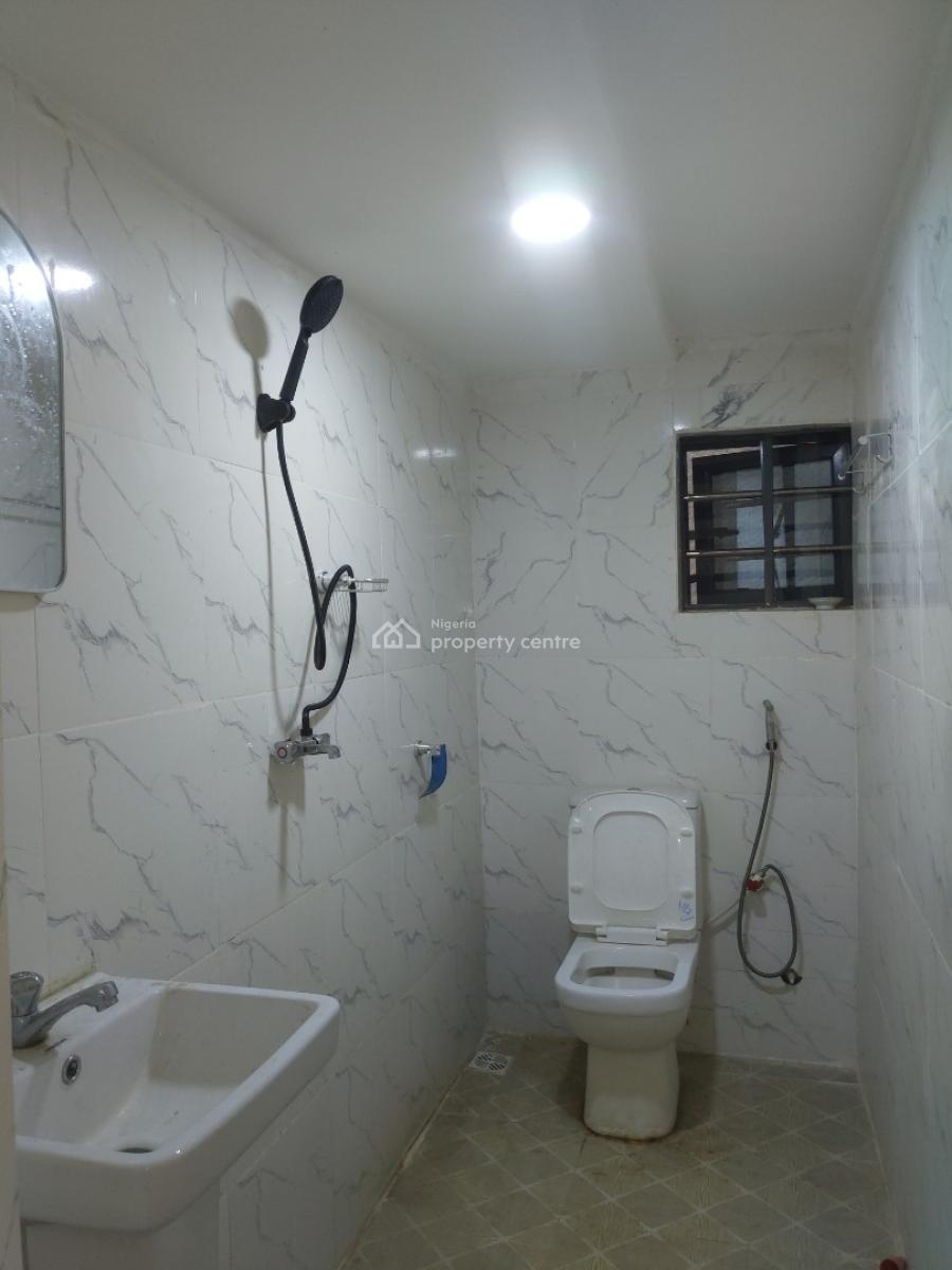 1 Bedroom, Olowora, Omole Phase 2, Ikeja, Lagos, Self Contain (single Rooms) for Rent