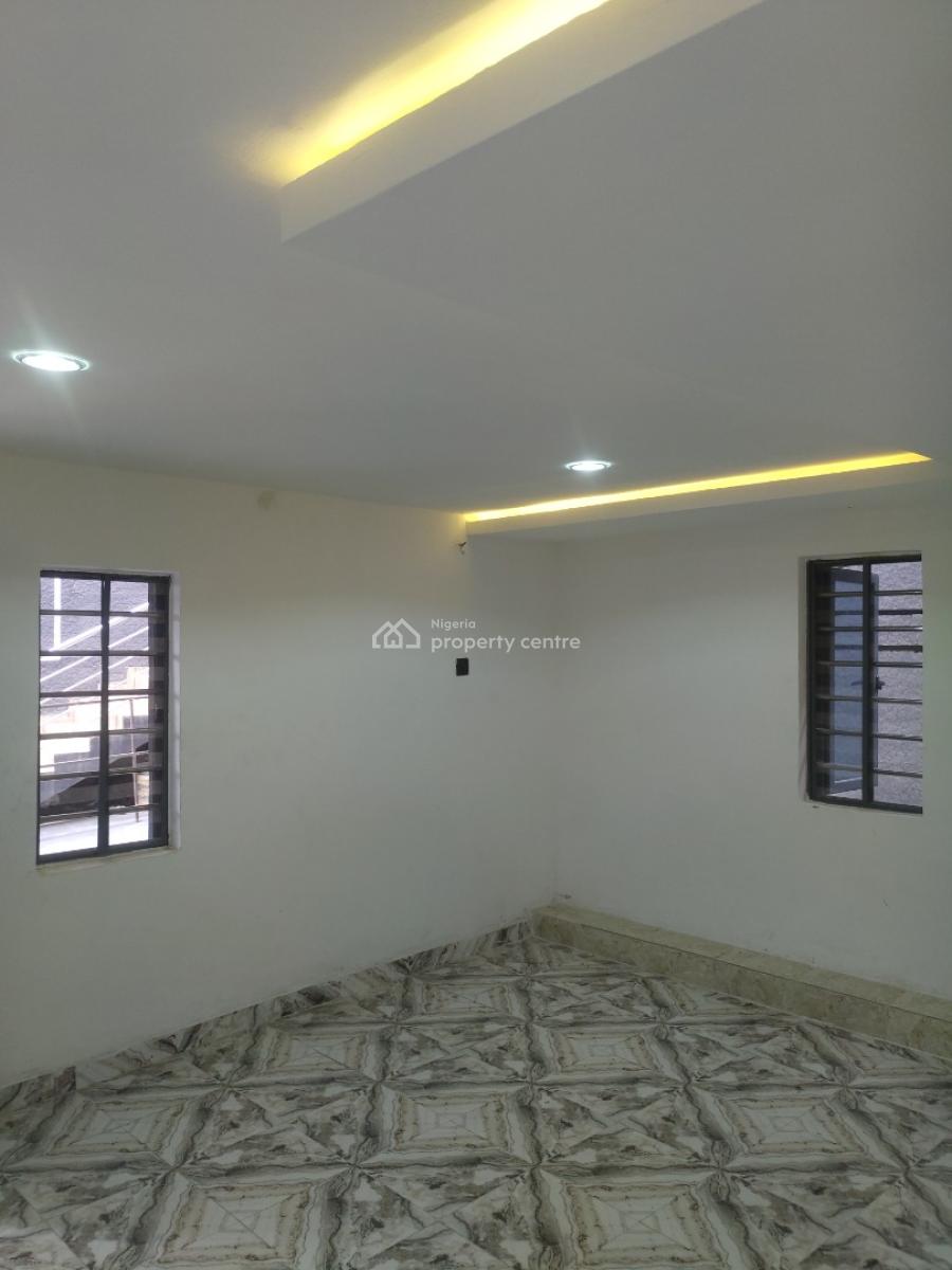 1 Bedroom, Olowora, Omole Phase 2, Ikeja, Lagos, Self Contain (single Rooms) for Rent