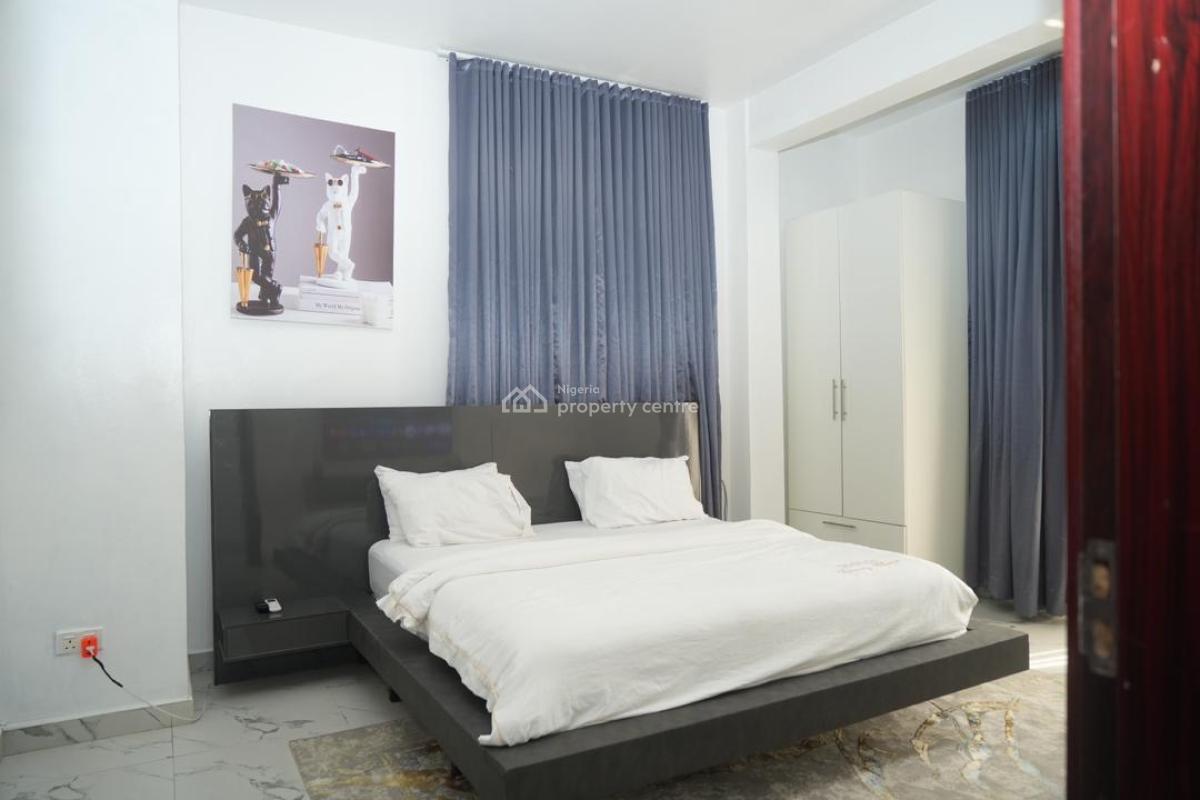 Luxury 2 Bedrooms Apartment with Ps5, Balcony and Elevator, Ikate, Lekki, Lagos, Flat / Apartment Short Let