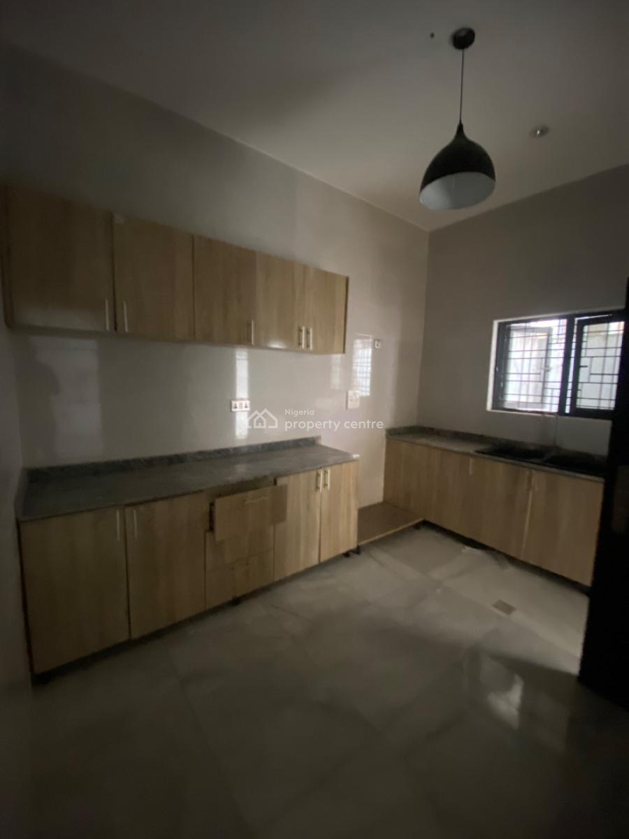 Beautiful 3 Bedroom Semi Detached Duplex with Big Bq, Chevron, Lekki, Lagos, Semi-detached Duplex for Rent