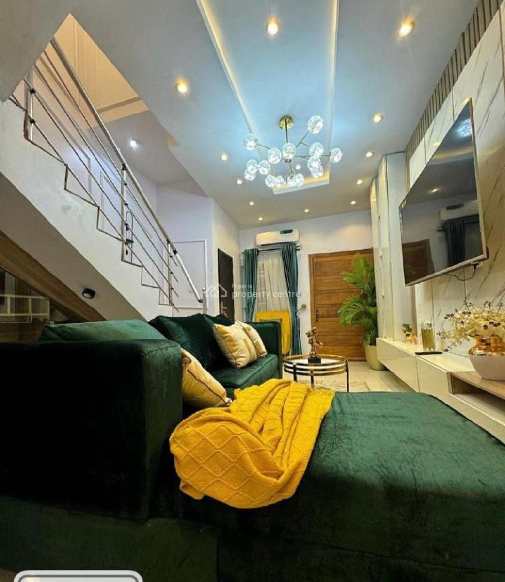 Spacious Furnished  3 Bedroom Terrace Duplex, Ikota, Lekki, Lagos, Terraced Duplex for Sale