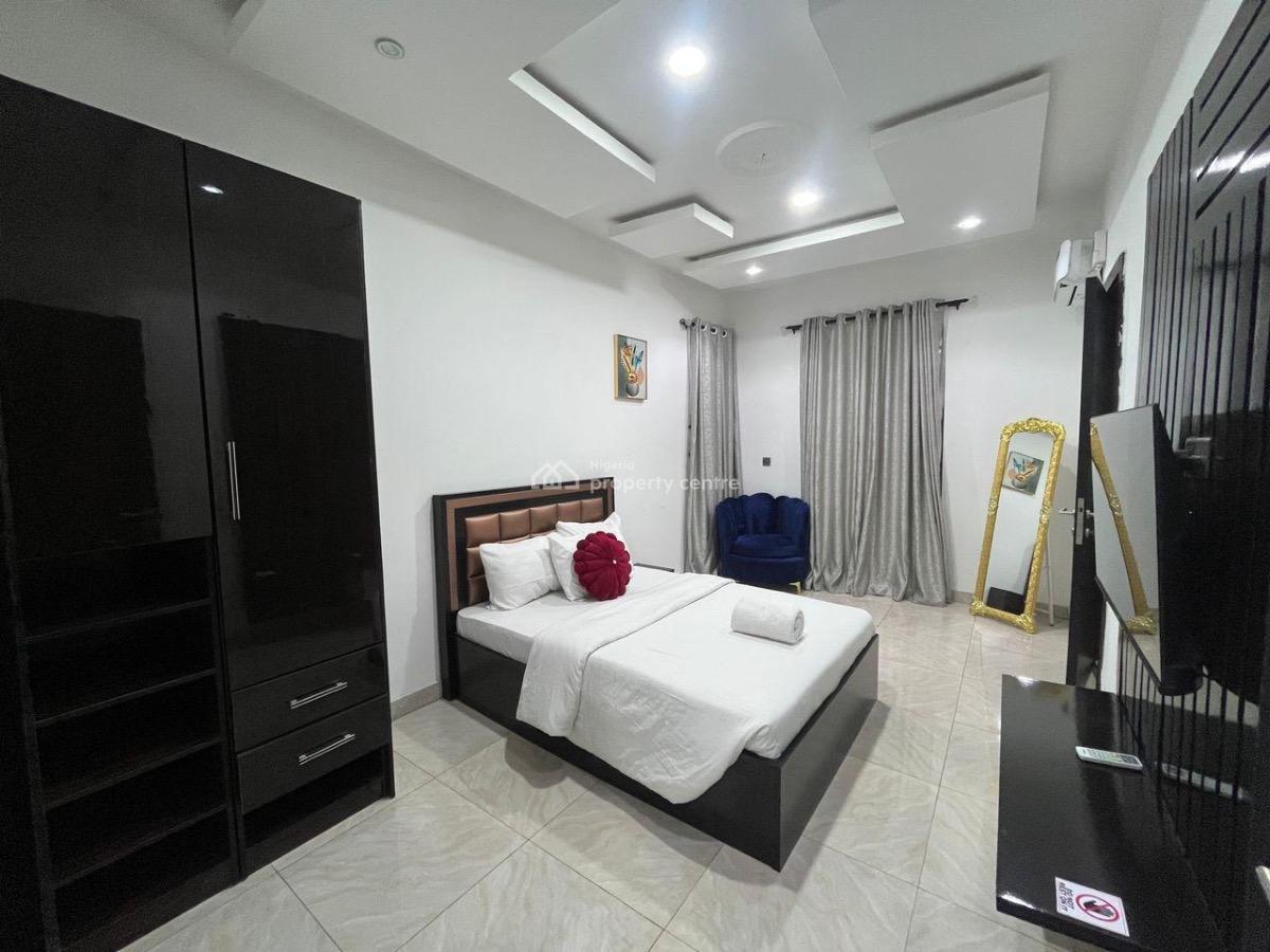 Luxury 3bedroom Apartment with Pool,gym,snookers and Other Great Ameni, Ajisafe Street Ikeja Gra, Ikeja Gra, Ikeja, Lagos, Flat / Apartment Short Let