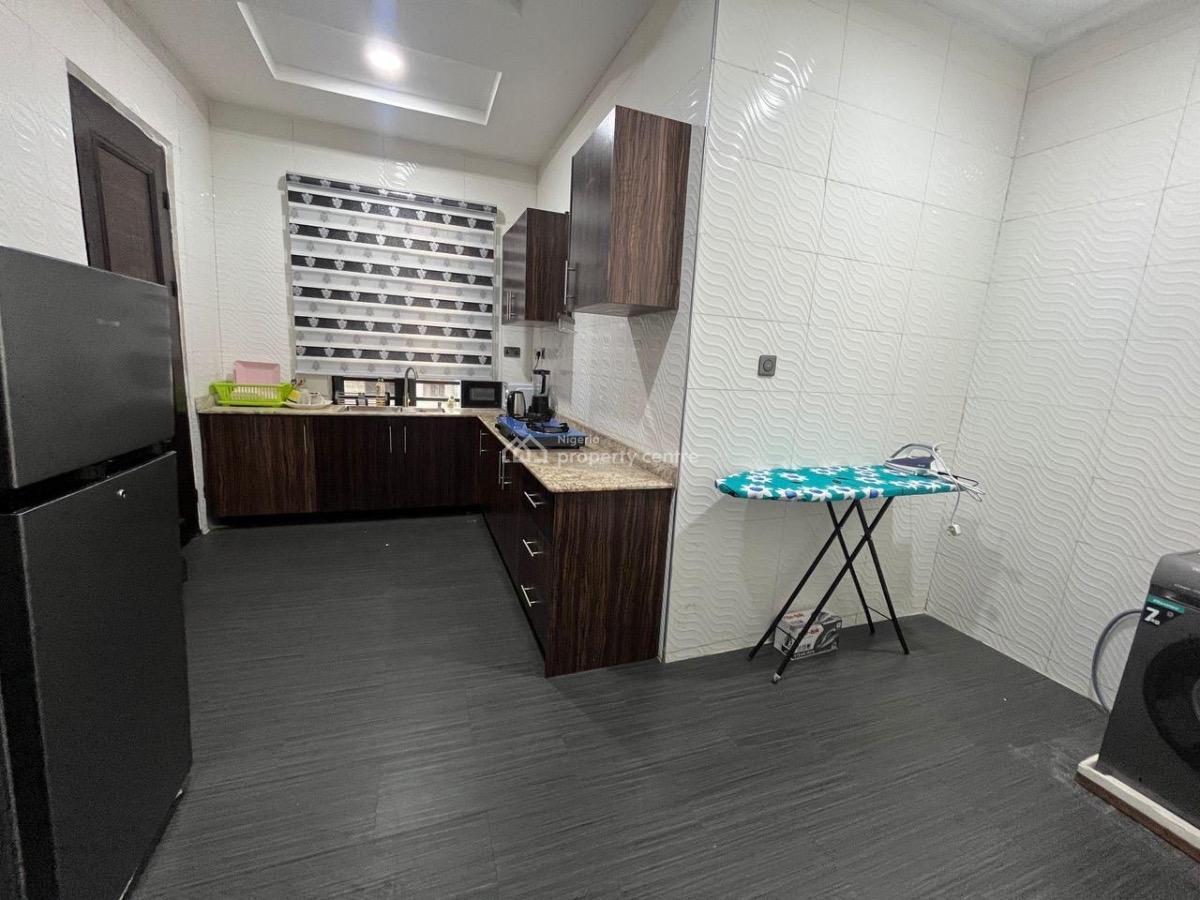 Luxury 3bedroom Apartment with Pool,gym,snookers and Other Great Ameni, Ajisafe Street Ikeja Gra, Ikeja Gra, Ikeja, Lagos, Flat / Apartment Short Let