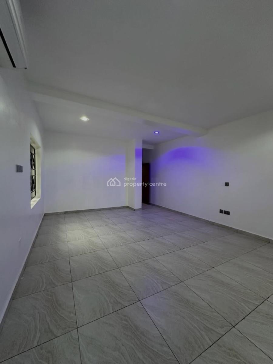 8units of Pristine 3bedroom Apartment with Bq with an Elevator, Durumi, Abuja, Block of Flats for Sale