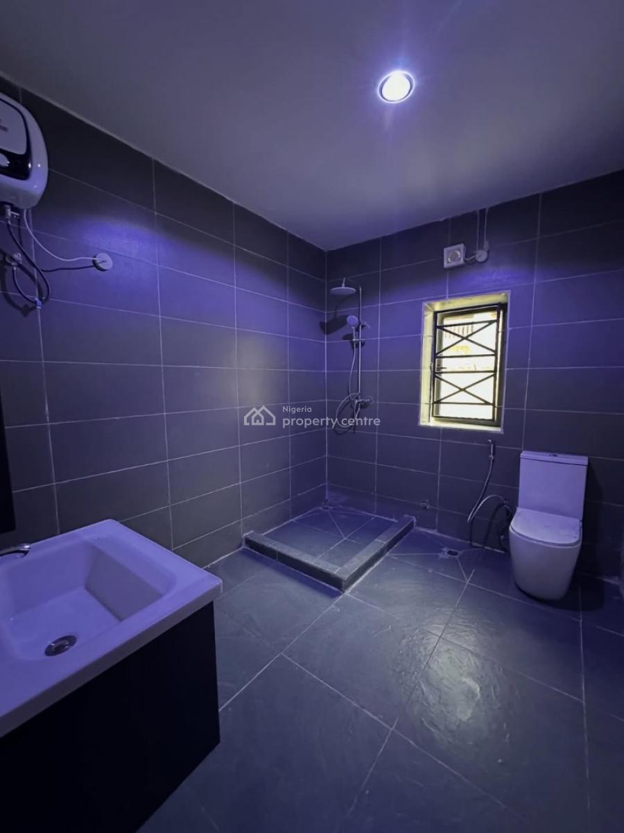 8units of Pristine 3bedroom Apartment with Bq with an Elevator, Durumi, Abuja, Block of Flats for Sale