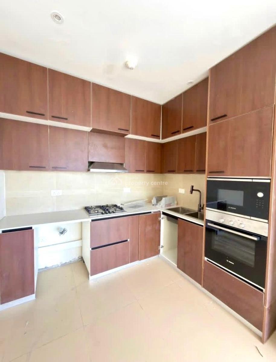 Spacious 1 Bedroom Apartment with Pool and Elevator, Victoria Island (vi), Lagos, Flat / Apartment for Rent