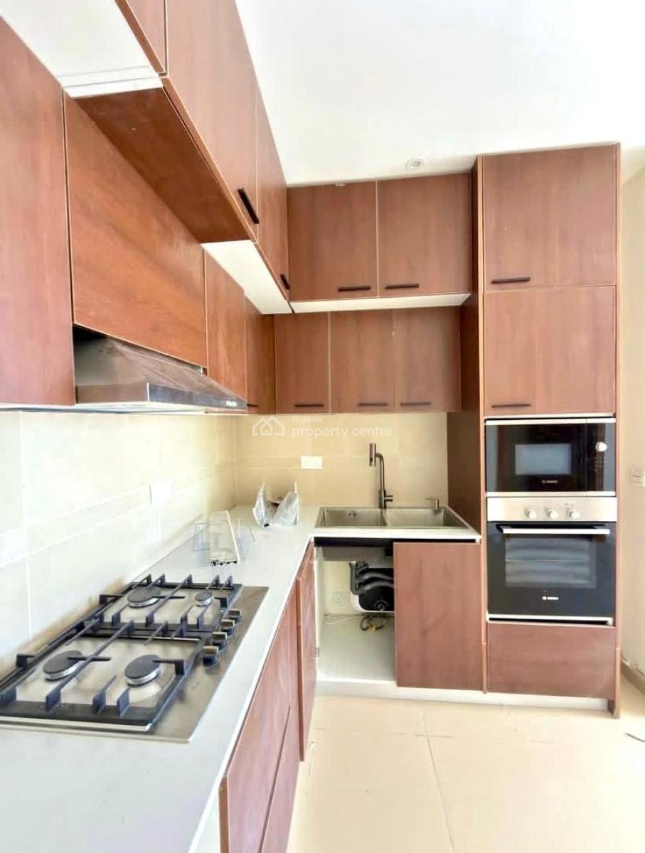 Spacious 1 Bedroom Apartment with Pool and Elevator, Victoria Island (vi), Lagos, Flat / Apartment for Rent