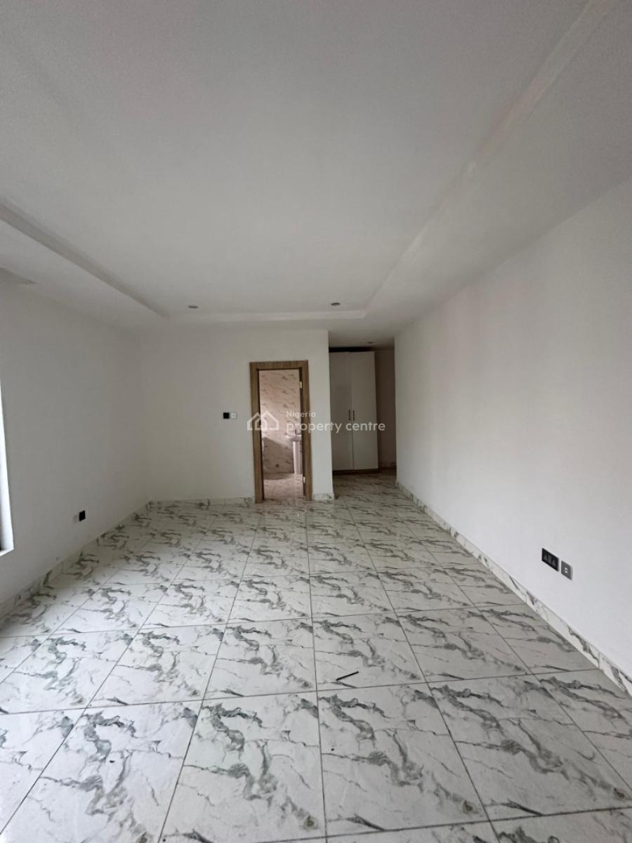 Newly Built Fully Serviced 3 Bedroom Penthouse Flat, Lekki Phase 1, Lekki, Lagos, Flat / Apartment for Rent