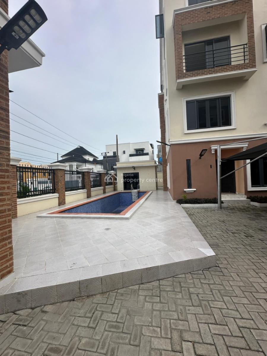 Newly Built Fully Serviced 3 Bedroom Penthouse Flat, Lekki Phase 1, Lekki, Lagos, Flat / Apartment for Rent