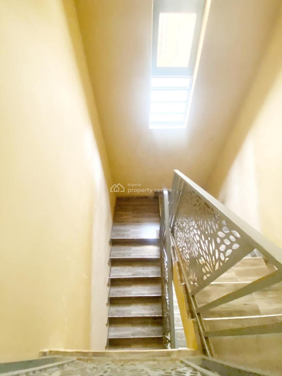 Luxury 2 Bedroom Apartment, Olowora, Omole Phase 2, Ikeja, Lagos, Flat / Apartment for Rent
