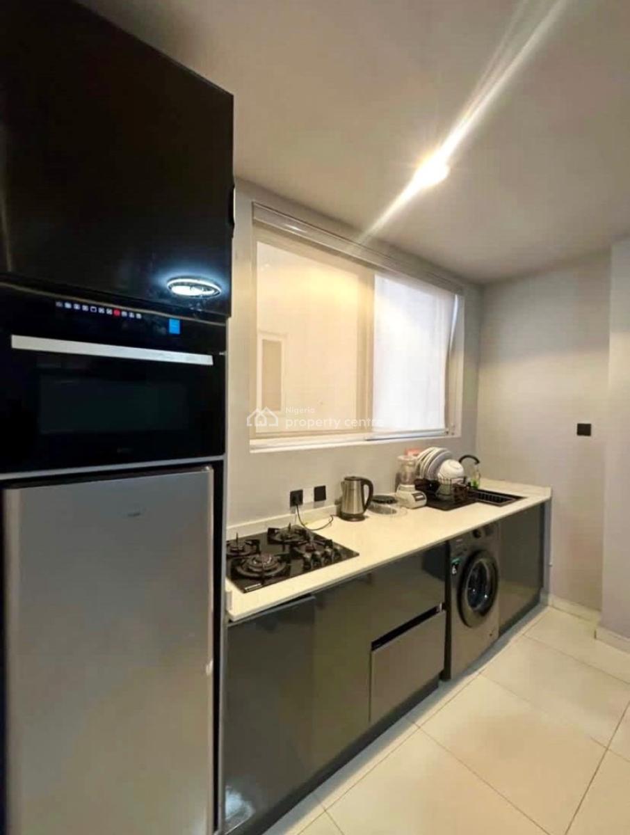 1 Bedroom Apartment with Elevator and Pool, Ikoyi, Lagos, Flat / Apartment for Rent