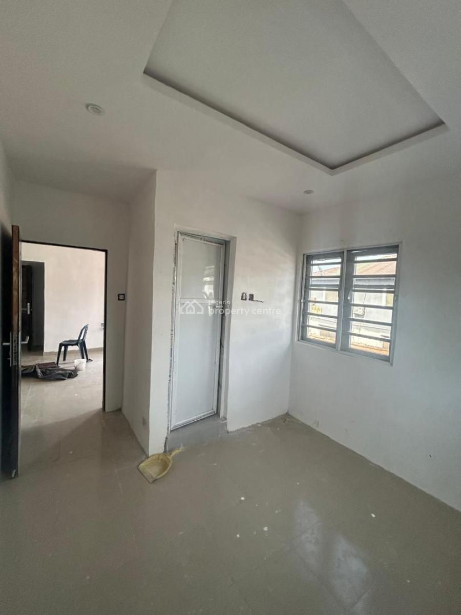 Standard 2 Bedroom Apartment Upstairs with Personal Meter in Estate, Sangotedo, Ajah, Lagos, Flat / Apartment for Rent