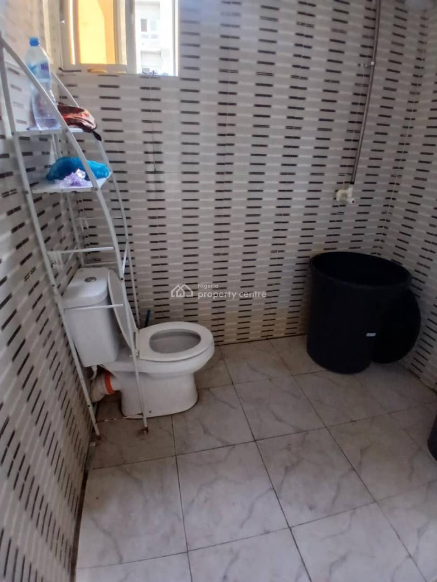 Clean & Cute Miniflat with 2toilets Upflat on Interlo, Ikota, Ikota, Lekki, Lagos, Flat / Apartment for Rent
